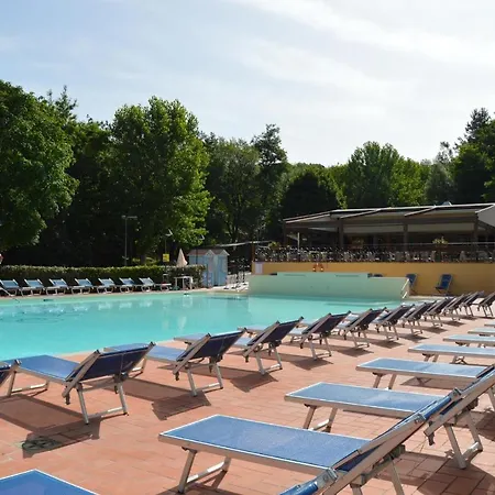 Parco vacanze Village Mugello 3*
